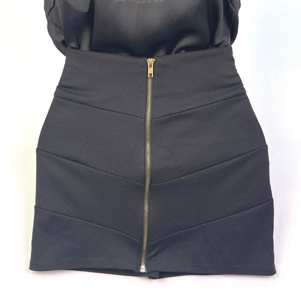 Bjewel Black Mini Skirt Gold Front Zip Chevron Tiered Bodycon Stretch Sz M